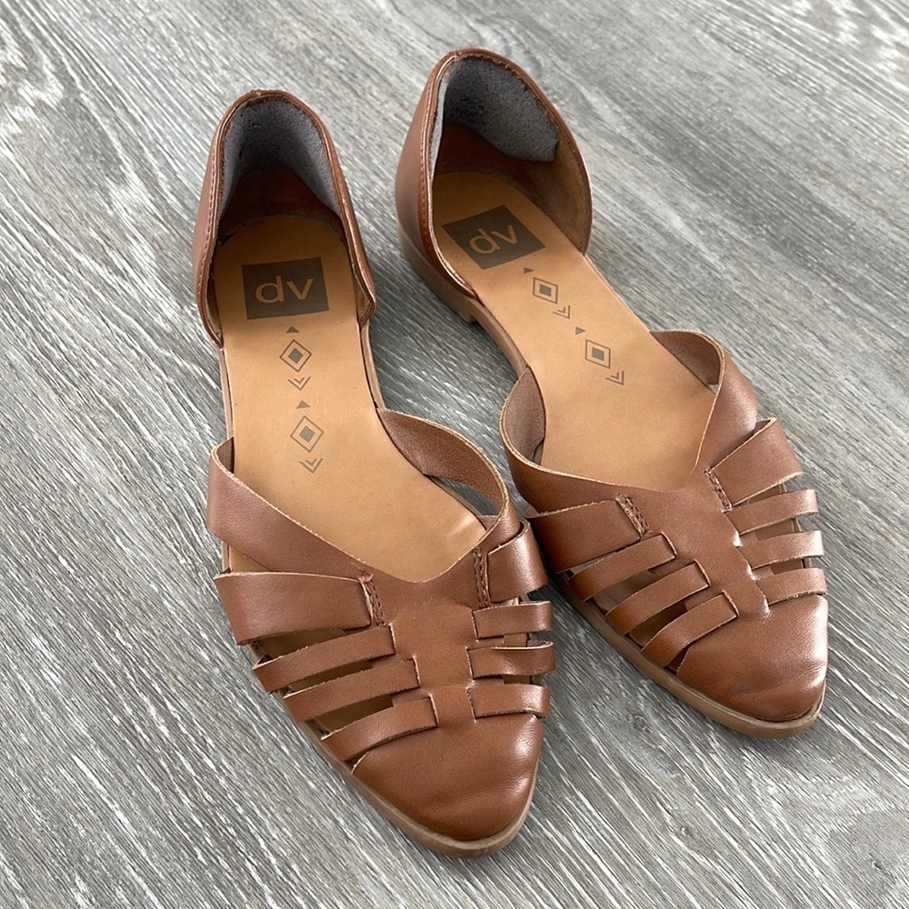 DV Alpha Leather Flats size 8